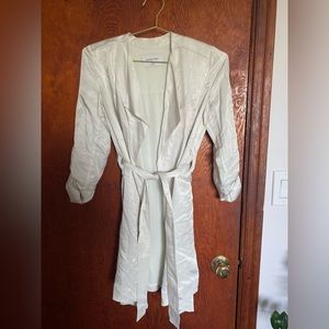 ARITZIA Silky Ivory Summer Trench Jacket (light). Size XXS. Never been worn